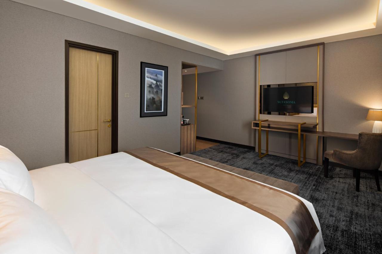 Sutasoma Hotel Jakarta Exterior foto